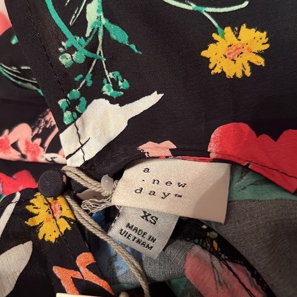 Puff Short Sleeve Ruched A Line Dress a new day Black Floral LO - Picture 10 of 10
